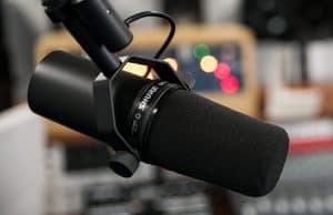 Best Dynamic Microphone for Your Studio (2021 Review)